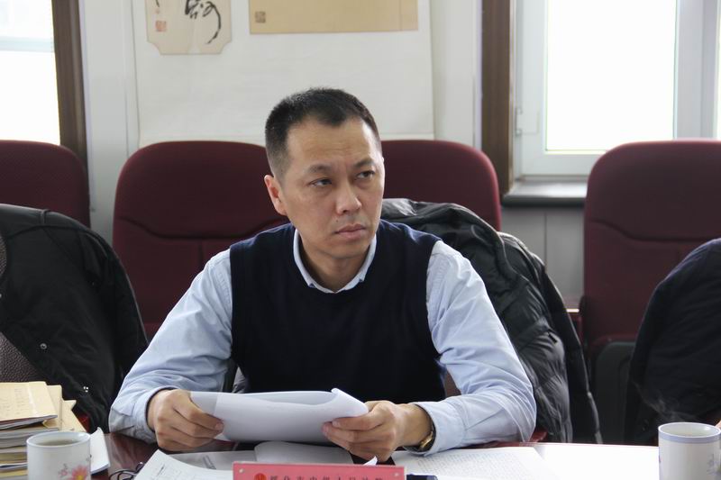 绥化市中院专委霍洪刚一行到海伦法院调研指导诉讼服务中心和信访工作